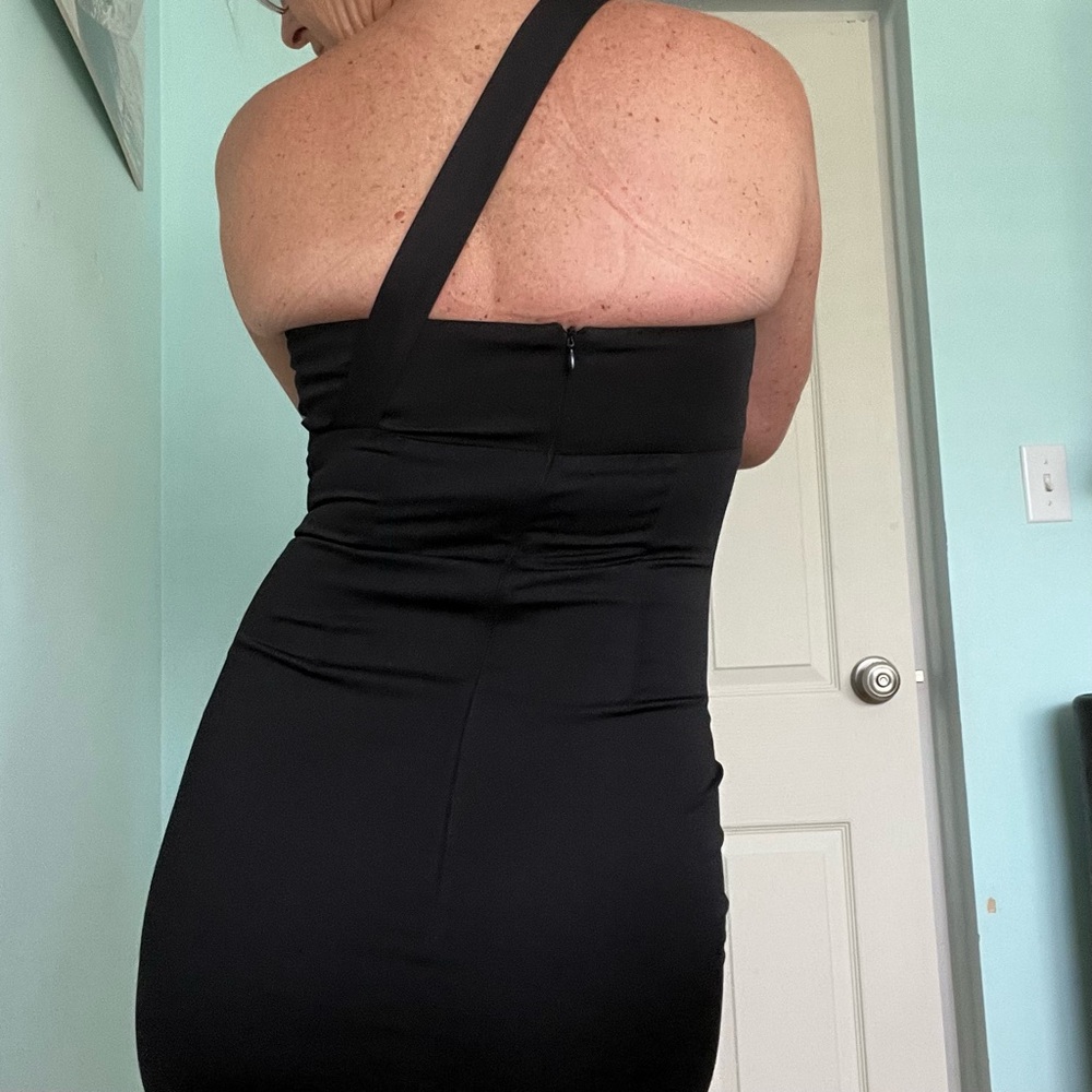 Italian made Elegant Black One-Shoulder Dress by SportStaff women’s size 8 - Picture 9 of 9